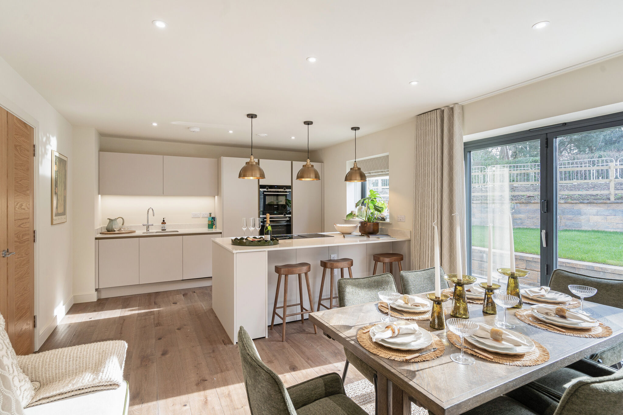 25% NOW SOLD OFF-PLAN!!!